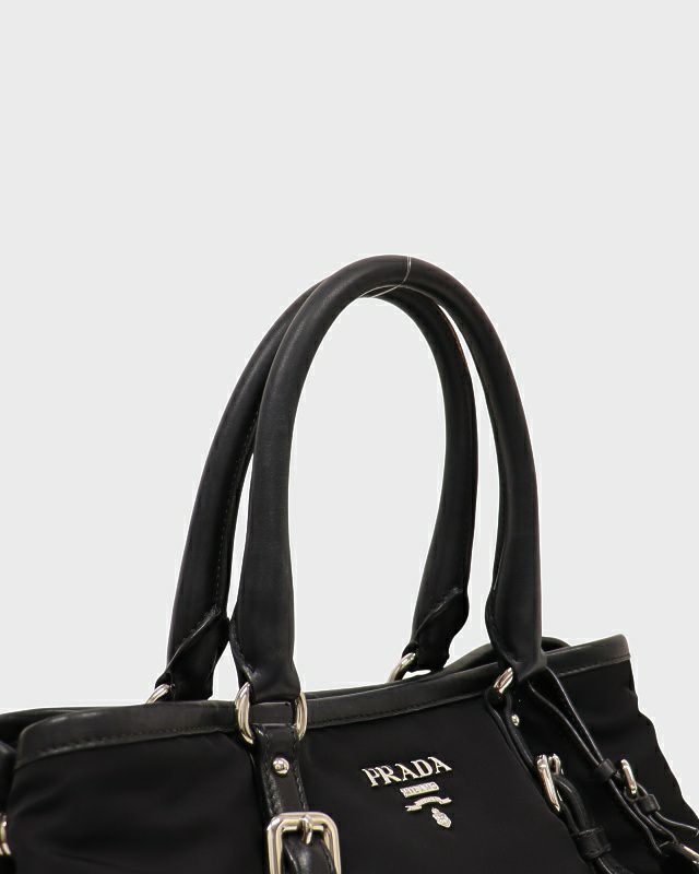 PRADA 2way ハンドバッグ　レザー　ナイロン　シルバー金具　刻印 PRADA 2way ハンドバッグ レザー ナイロン シルバー金具 刻印