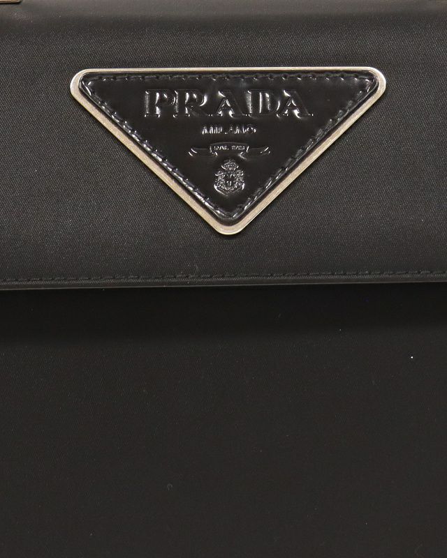 本日限りセール❗️プラダ ハンドバッグ 三角ロゴ ターンロック ナイロン PRADA 三角ロゴ金具ナイロンレザーハンドバッグ | Hedy