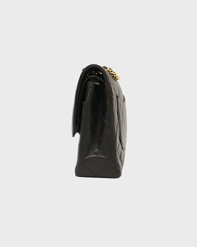 CHANEL パリ限定マトラッセWフラップターンロックチェーン