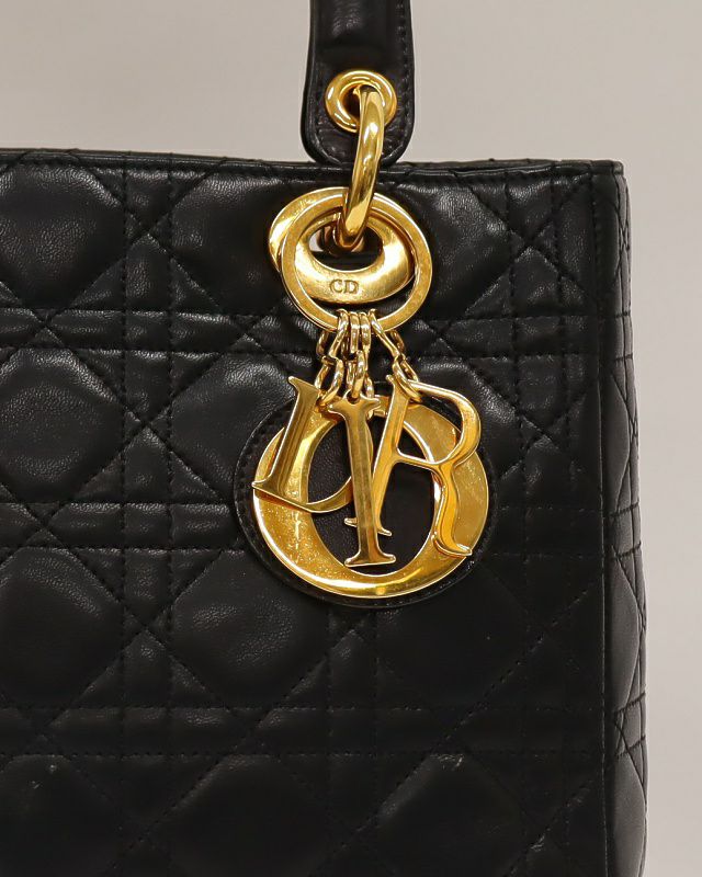 Christian Dior ブラックレザー ハンドバッグ Christian Dior・バッグ・ビーディオール ハンドバッグ レザー