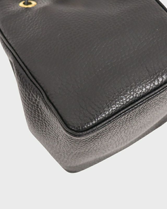 DIOR CDオーバルレザーミニハンドバッグ | Hedy