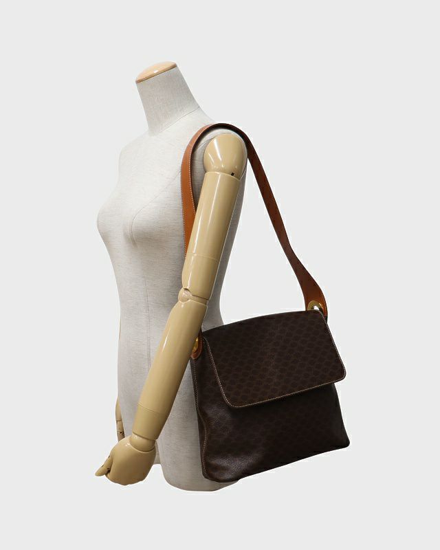 CELINE マカダム柄サークルロゴ金具ショルダーバッグ | Hedy