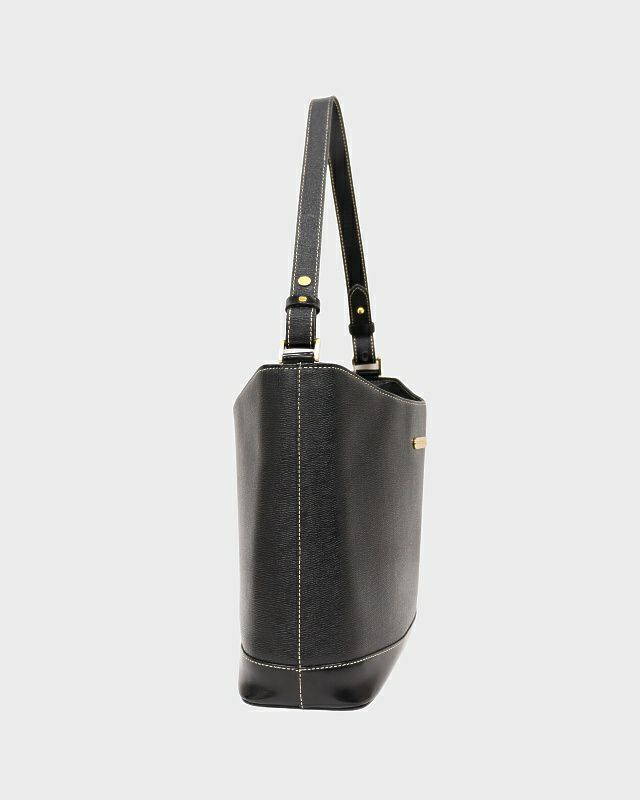 BURBERRY ロゴ金具レザーショルダーバッグ | Hedy