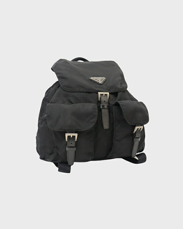 最終値下げ！ヴィンテージPRADA ブラック リュック大人気三角ロゴ 最終値下げ！ヴィンテージPRADA ブラック リュック大人気三角ロゴ