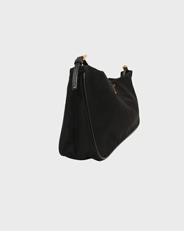 PRADA 三角ロゴ金具ナイロンチェーンワンショルダーバッグ | Hedy