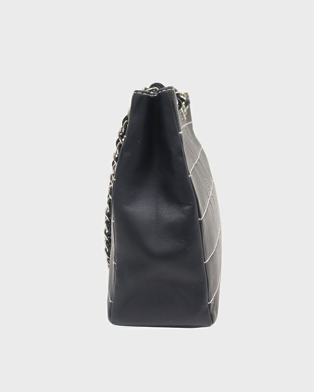 CHANEL チョコバーワイルドステッチチェーンショルダーバッグ | Hedy
