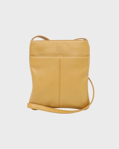 LOEWE <br>アナグラム刻印レザーショルダーバッグ